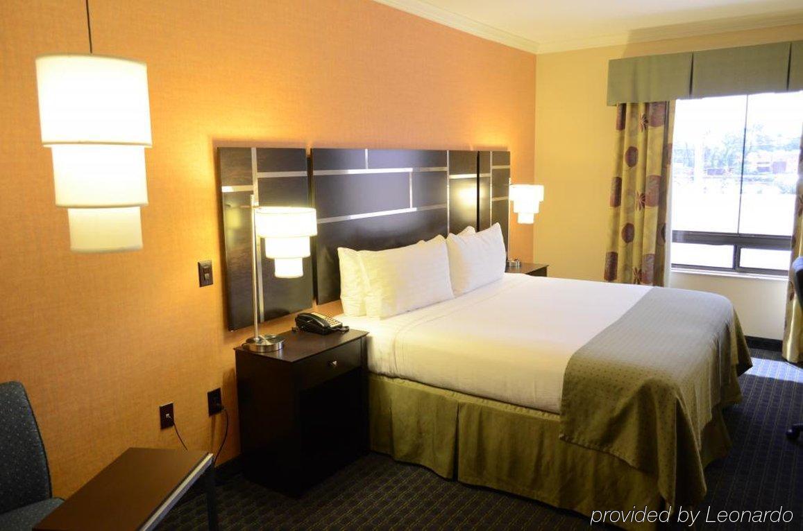 Holiday Inn Houston East-Channelview By Ihg Bagian luar foto